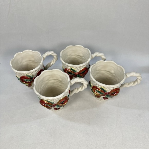 Fitz and Floyd Essentials Christmas Holiday Wreath Mug Set Of 4 - Picture 2 of 16
